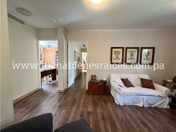 Se vende hermosa casa en Clayton