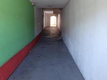 Galpon en venta CON 3 LOCALES Y OFICINAS