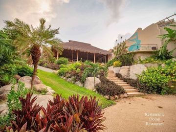 Penthouse vista al mar con club de playa y restaurante, 4 albercas, gimnasio