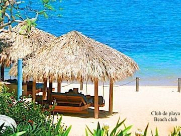 Penthouse vista al mar con club de playa y restaurante, 4 albercas, gimnasio