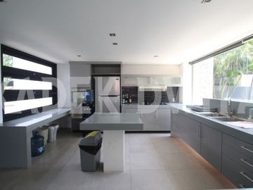 Villa view sawah berawa canggu dekat finns beach