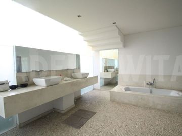 Villa view sawah berawa canggu dekat finns beach