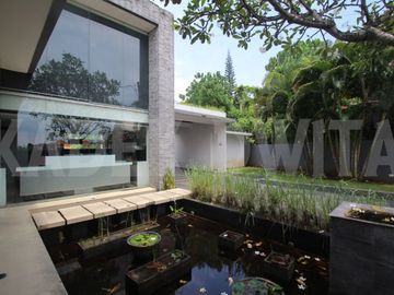 Villa view sawah berawa canggu dekat finns beach
