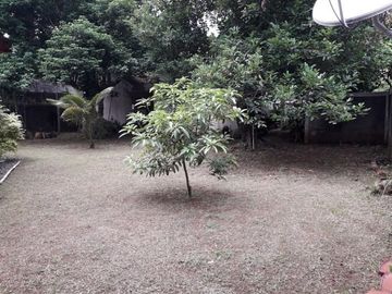 Rumah 2 lantai pinggir jalan raya pangkalan jati