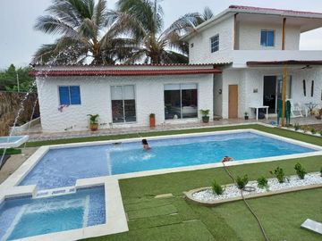 casa campestre en venta en juan  de acosta. Cod V11387
