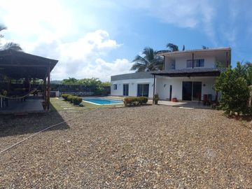 casa campestre en venta en juan  de acosta. Cod V11387