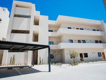 Penthouse con rooftop privado, jacuzzi, vista al mar en venta, Cabo San Lucas