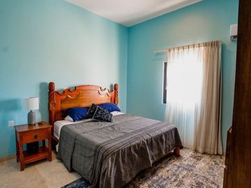 Penthouse con rooftop privado, jacuzzi, vista al mar en venta, Cabo San Lucas
