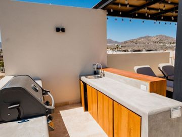 Penthouse con rooftop privado, jacuzzi, vista al mar en venta, Cabo San Lucas