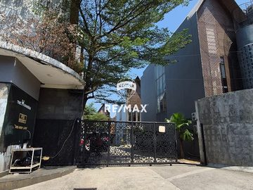DIJUAL RUMAH MEWAH MINIMALIS DI DAERAH JAKARTA SELATAN