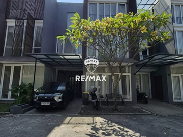 DIJUAL RUMAH MEWAH MINIMALIS DI DAERAH JAKARTA SELATAN