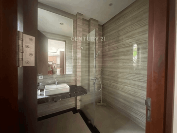 Dijual Rumah Mewah Dengan Pool Di Area Elite Townhouse Cipete