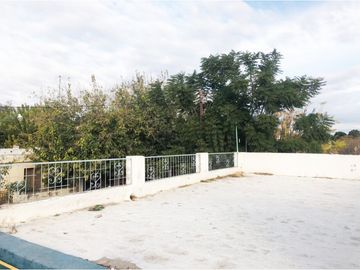 VENTA DE CASA + LOCALES, EXCELENTE UBICACION EN CRUZ DEL EJE -CÓRDOBA