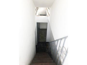 VENTA DE CASA + LOCALES, EXCELENTE UBICACION EN CRUZ DEL EJE -CÓRDOBA