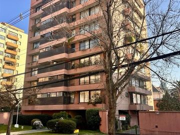 Departamento en venta de 3 dorm. 2 baños en Providencia
