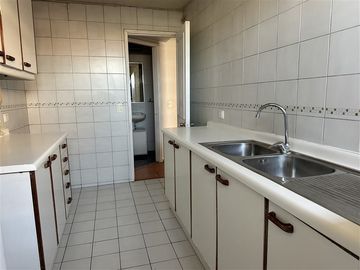 Departamento en venta de 3 dorm. 2 baños en Providencia