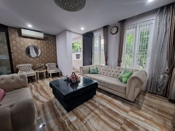 Dijual Rumah Mewah 3,5 Lantai Furnished Di Galaxy Bekasi