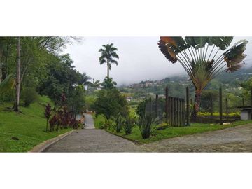 VENTA  DE FINCA EN  AMAG - SUROESTE ANTIOQUEÑO