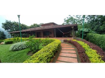 VENTA  DE FINCA EN  AMAG - SUROESTE ANTIOQUEÑO