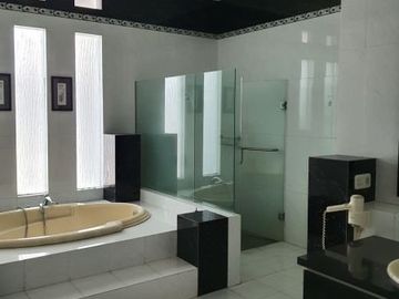 Dijual Rumah Mewah Wisma Mukti Klampis Anom