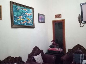 Rumah 2 Lantai Terawat Apik Siap Huni di Riung Cipamokolan Rancasari Bandung