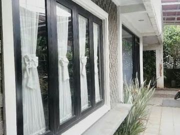 Rumah diJual di Tomang, Jakarta Barat. Untuk tempat Usaha