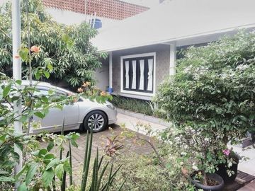 Rumah diJual di Tomang, Jakarta Barat. Untuk tempat Usaha