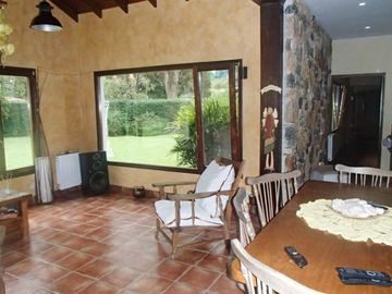 Chalet en venta en Villa Udaondo
