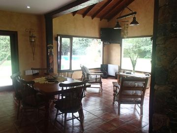 Chalet en venta en Villa Udaondo
