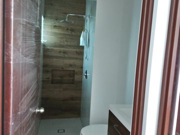 CASA EN PRE-VENTA, CENTRO SUR, QUERETARO.
