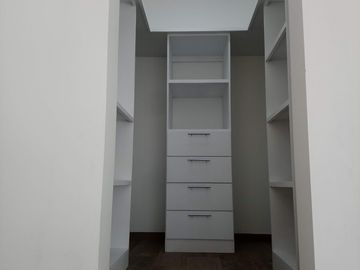 CASA EN PRE-VENTA, CENTRO SUR, QUERETARO.