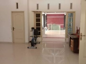 Rumah Medokan Rungkut Surabaya Row jalan 2,5 mobil