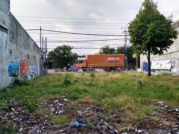 Tanah Pekarangan Tepi jalan Solo dekat Bandara