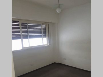 NUEVO PRECIO - Departamento en Venta en Villa Crespo 3 ambientes 69 m2 contrafrente + balcón, con cochera fija cubierta - Lavalleja 100