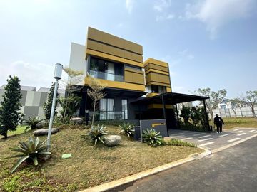 RUMAH MEWAH HARGA MURAH MOZART SYMPHONIA 3 LANTAI 3 GARASI PROMO