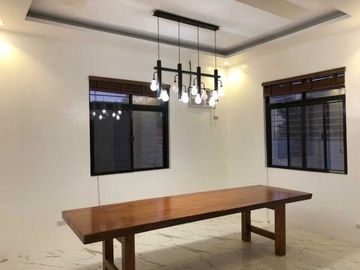 FOR SALE Fully Furnished 5BR Townhouse in Caparas Subdivision