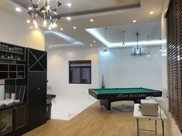 FOR SALE Fully Furnished 5BR Townhouse in Caparas Subdivision