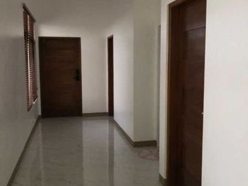 FOR SALE Fully Furnished 5BR Townhouse in Caparas Subdivision