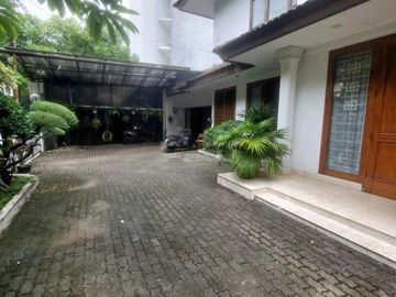 Turun Harga Rumah Hook di Gading Putih, Kelapa Gading.bagus .Luas 736.Shm.dekat Mall.