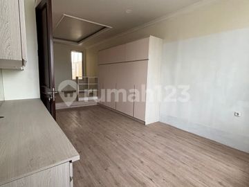 Dijual Rumah Mewah dengan Private Pool & Bebas Banjir di Alsut
