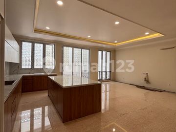 Dijual Rumah Mewah dengan Private Pool & Bebas Banjir di Alsut