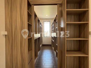 Dijual Rumah Mewah dengan Private Pool & Bebas Banjir di Alsut