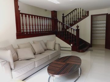 CASA EN VENTA EN BOSQUES!!!