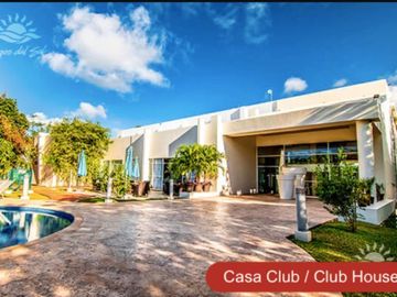 Residencia frente al lago, alberca privada, doble altura, en residencial con cas