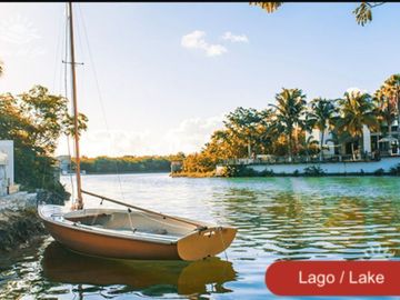 Residencia frente al lago, alberca privada, doble altura, en residencial con cas