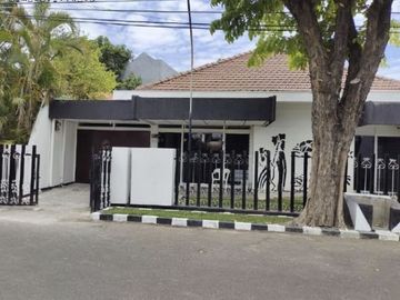 Rumah di Manyar Tirtomoyo Listrik: 1300