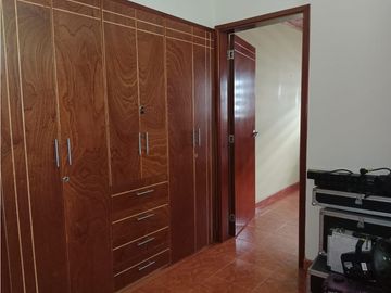 SE VENDE  CASA SECTOR  MANDALAY KENNEDY
