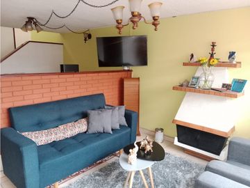 SE VENDE  CASA SECTOR  MANDALAY KENNEDY