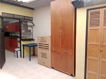 SE VENDE  CASA SECTOR  MANDALAY KENNEDY