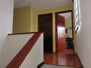 SE VENDE  CASA SECTOR  MANDALAY KENNEDY